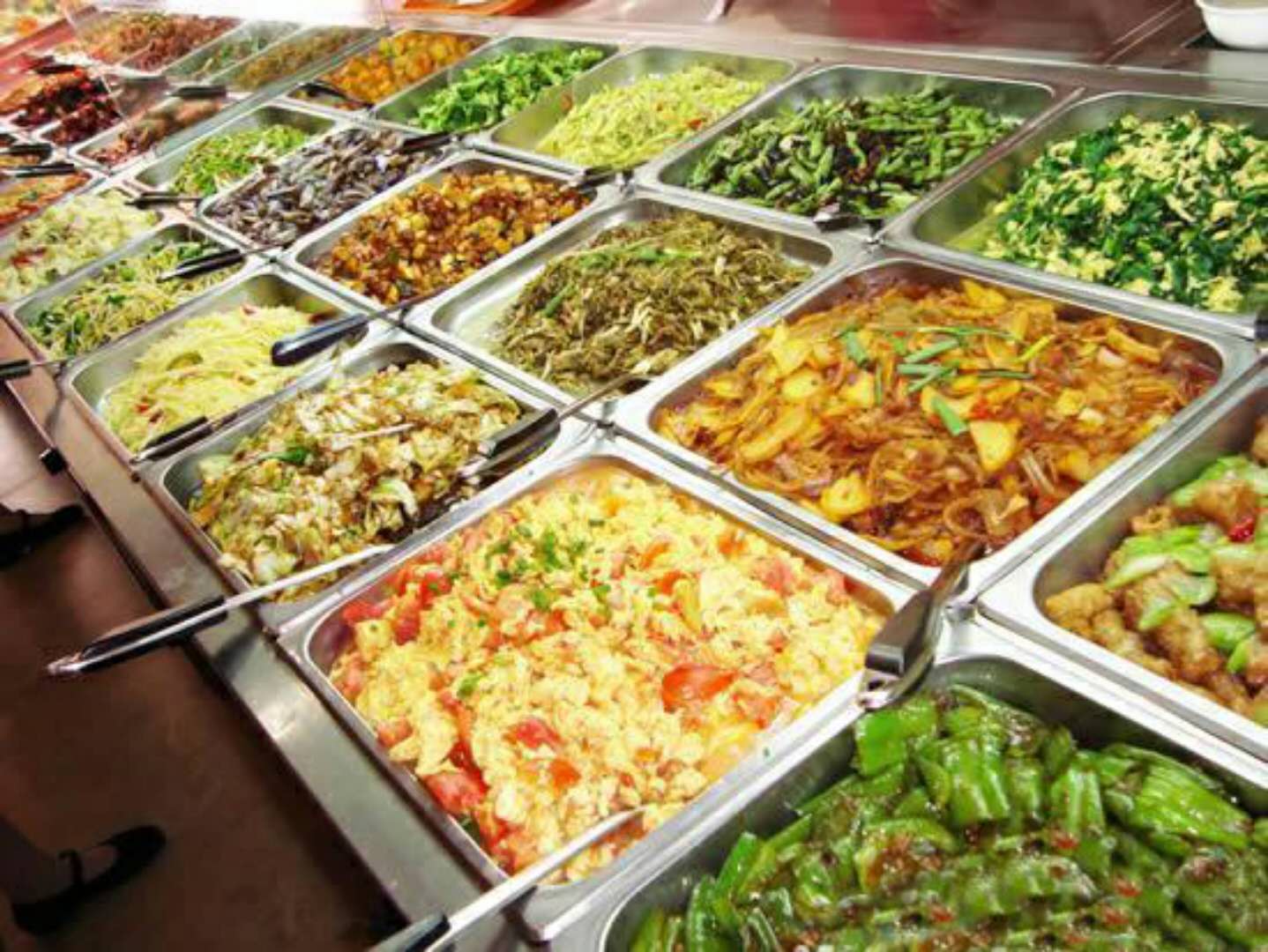 工厂食堂如何选对承包服务？苏南餐饮教你看懂门道